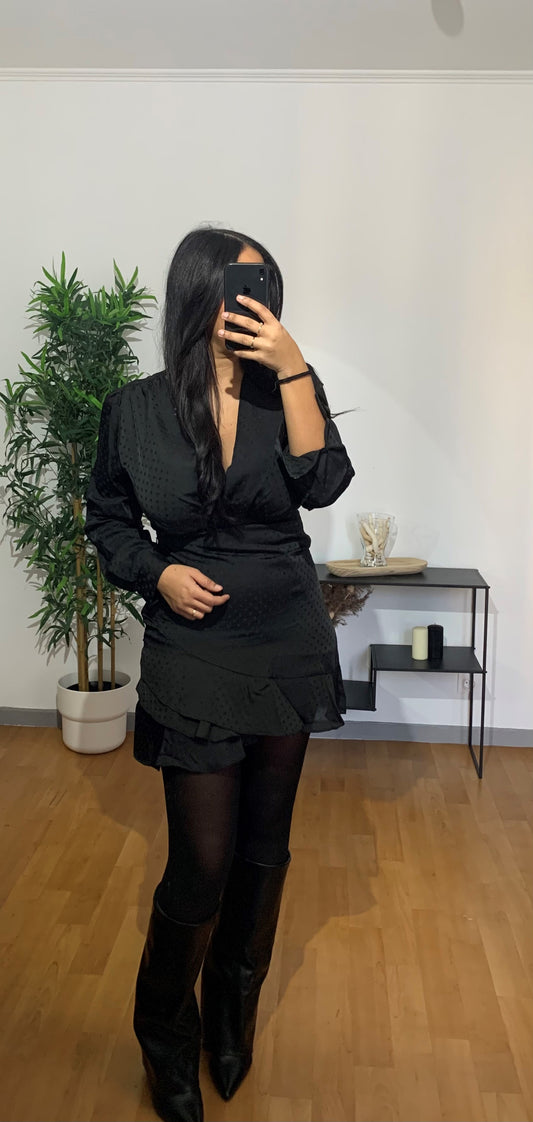 ROBE À PETITS POIS NOIR